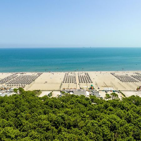 Hotel Columbia مارينا روميا المظهر الخارجي الصورة